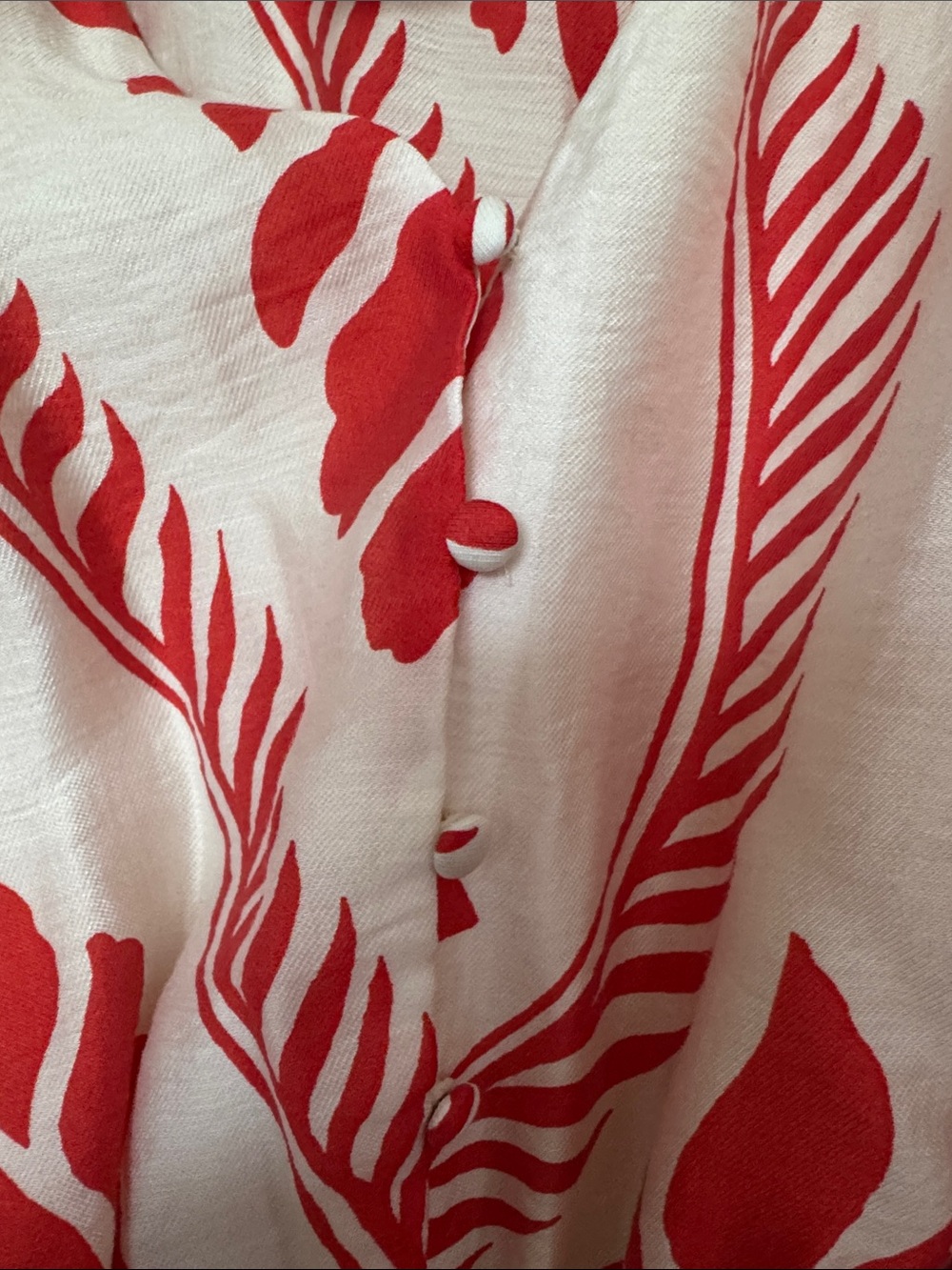 H&M cream and red belted dress - Picture 6 of 6
